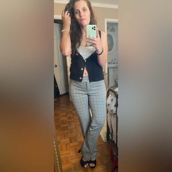 Meet your Posher, MJ - Picture 9 of 12